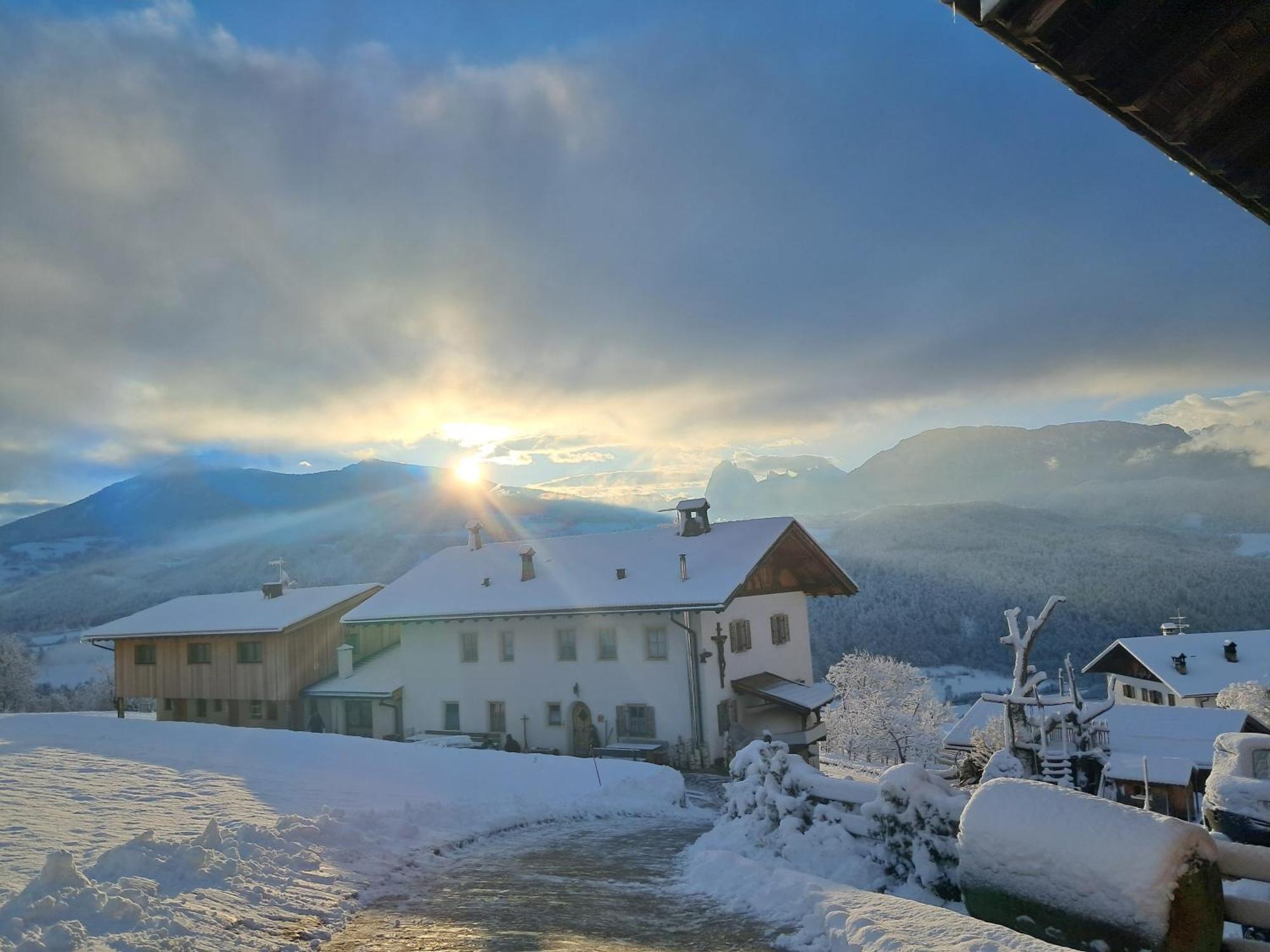 Schweiggerhof -Agriturismo- Farm Holidays Villandro Εξωτερικό φωτογραφία
